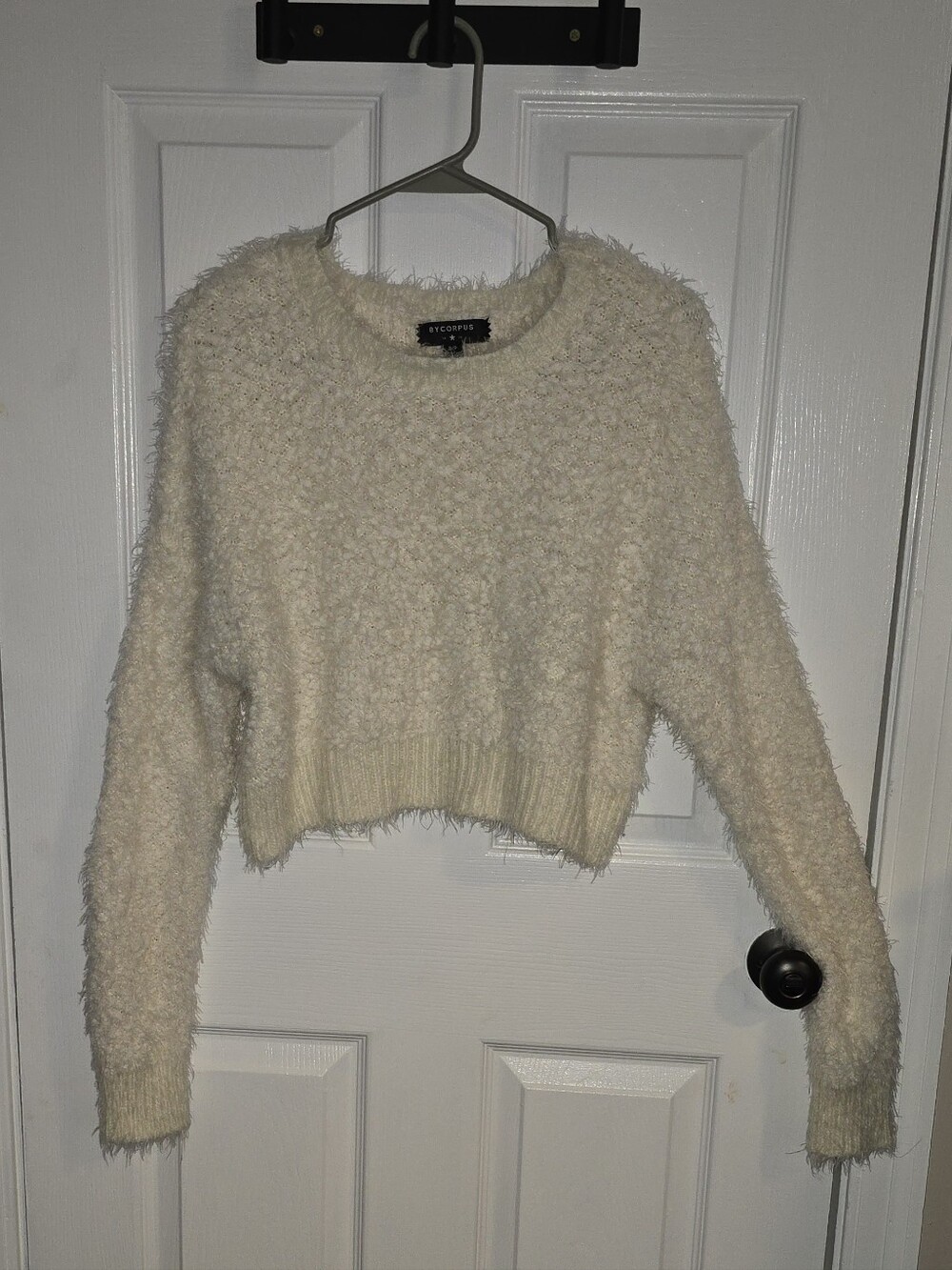 Fuzzy Cropped Crewneck Sweater - Cream